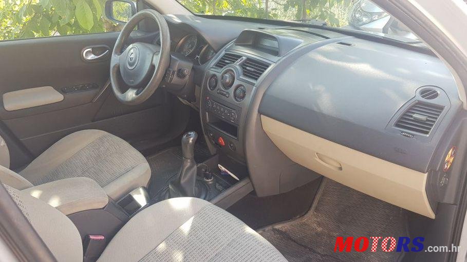 2006' Renault Megane 1,6 16V photo #3