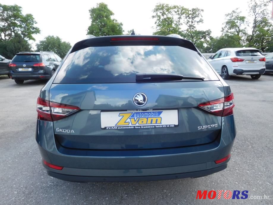 2016' Skoda Superb Combi photo #6