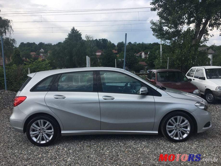 2013' Mercedes-Benz B-Klasa 180 Cdi photo #5