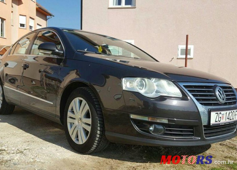 2008' Volkswagen Passat 2,0 Tdi photo #1