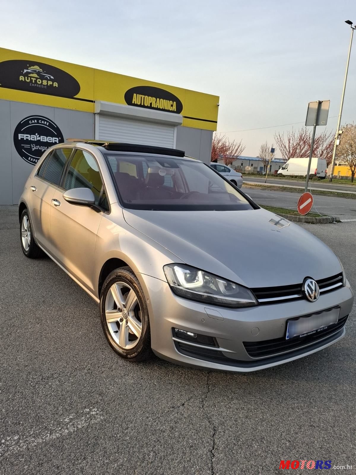 2014' Volkswagen Golf VII 1,6 Tdi Bmt photo #2