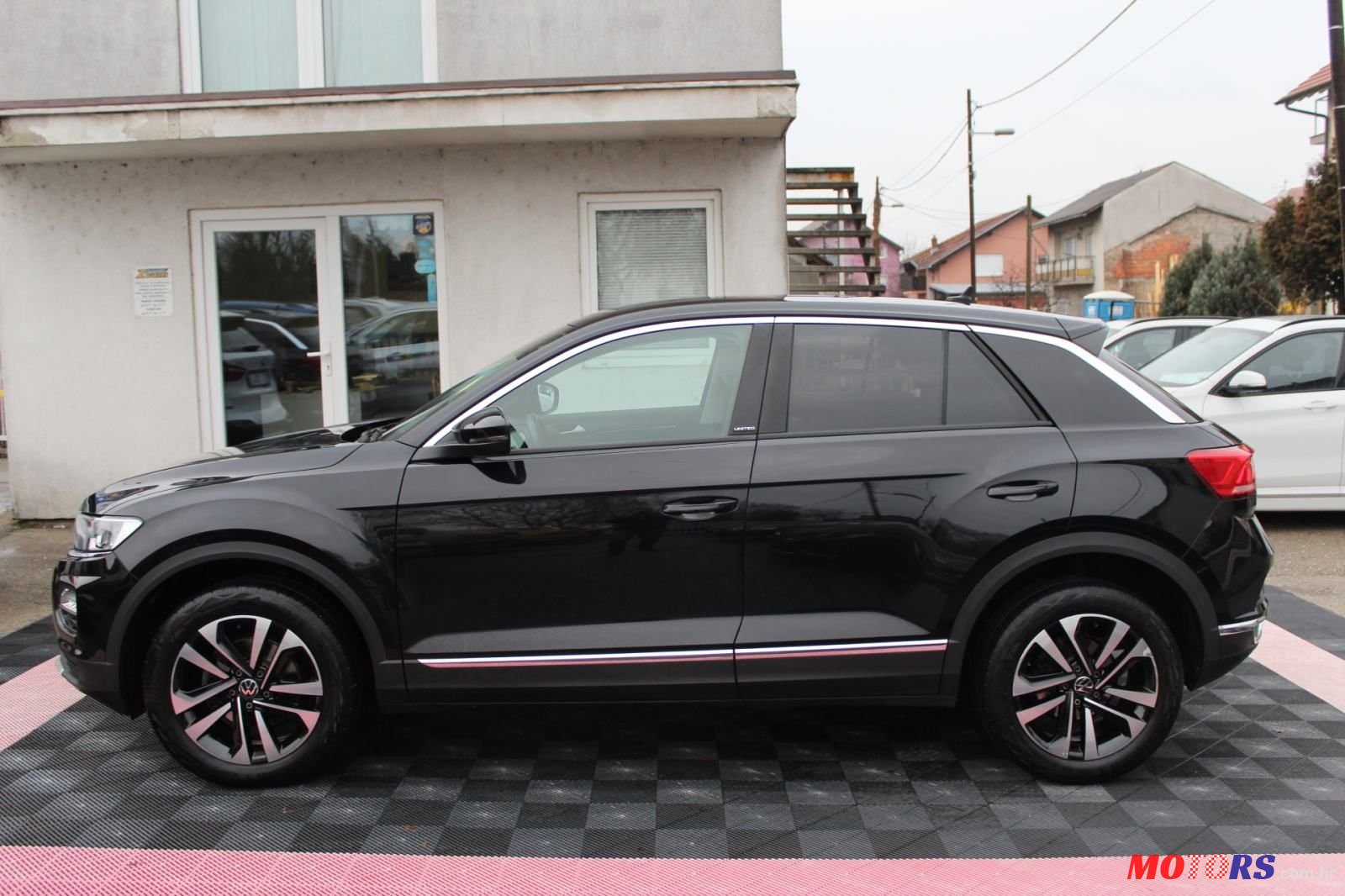 2020' Volkswagen T-Roc 1.6 Tdi photo #4