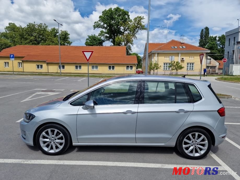 2015' Volkswagen Golf Sportsvan photo #6