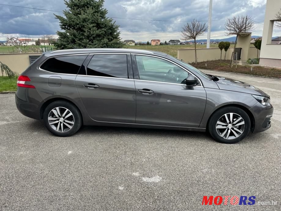 2020' Peugeot 308 Sw photo #4