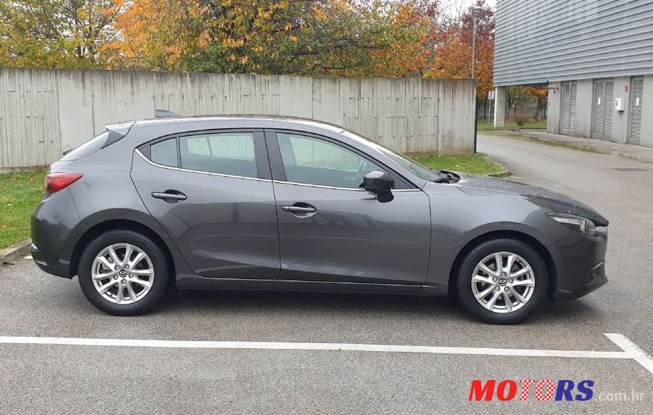 2017' Mazda 3 G100 photo #1