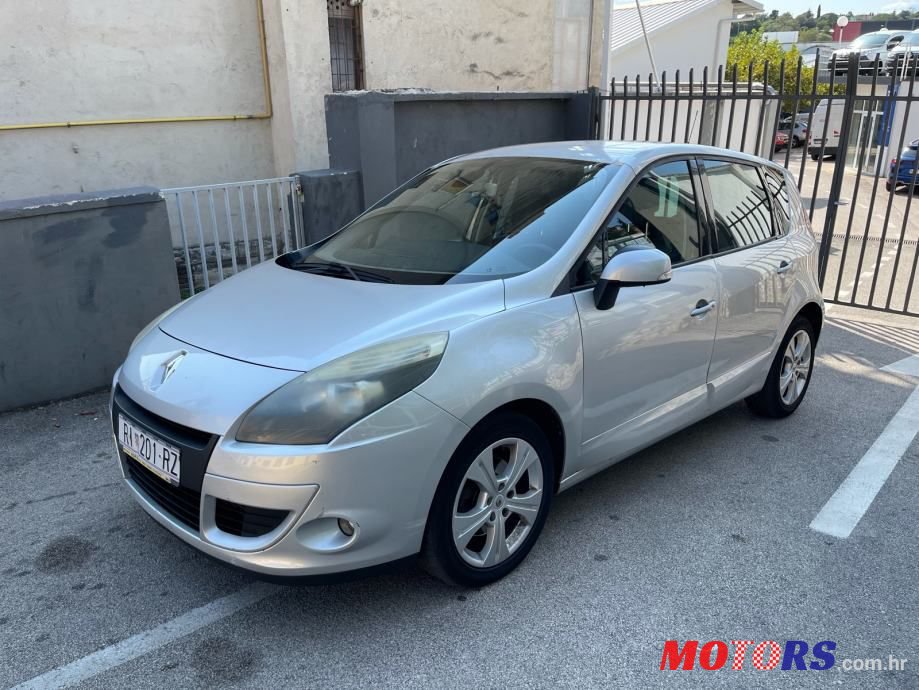 2009' Renault Scenic 1,4 Tce photo #1