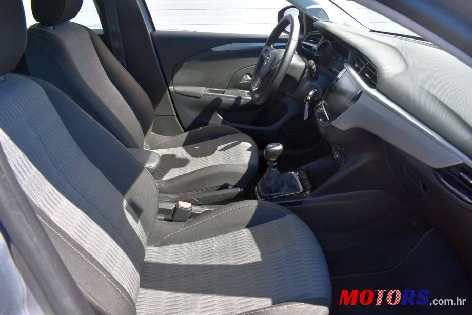 2020' Opel Corsa 1.5 Cdti Edition photo #5