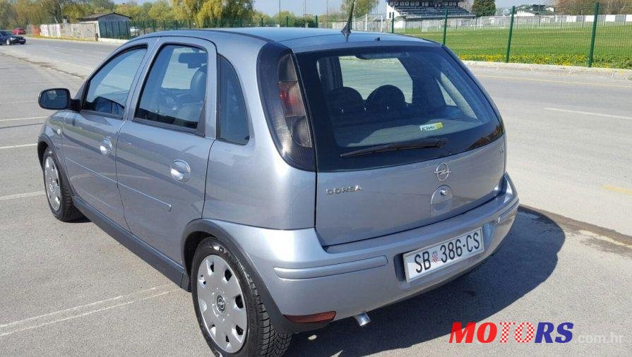 2004' Opel Corsa 1,2 16V photo #1