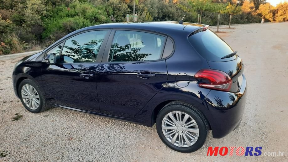 2017' Peugeot 208 photo #5