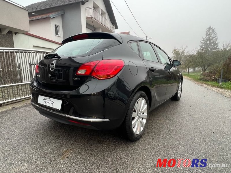 2012' Opel Astra 1,7 Cdti photo #2