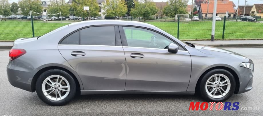 2019' Mercedes-Benz A-Klasa 180 D photo #2