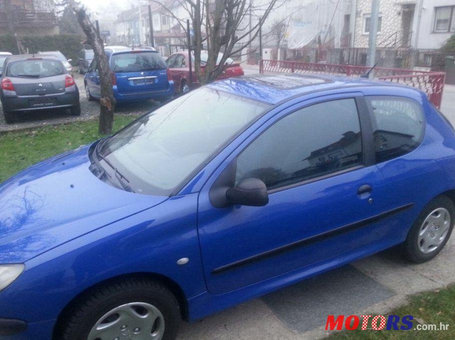 2000' Peugeot 206 206 1,9 D photo #2