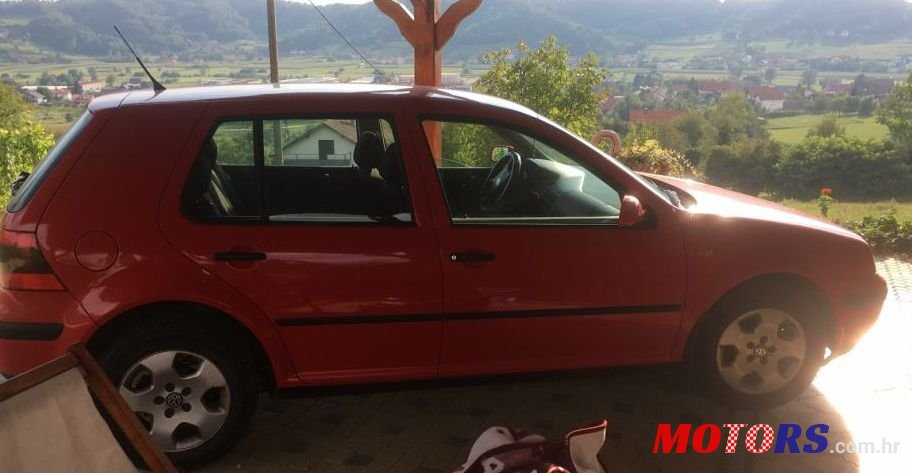 1999' Volkswagen Golf IV 1,9 Sdi photo #1