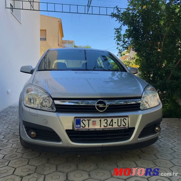 2006' Opel Astra 1,4 photo #1