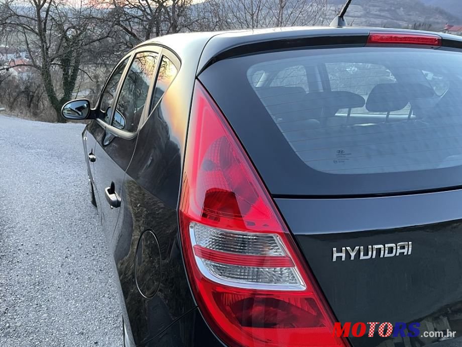2009' Hyundai i30 1,6 Crdi photo #5