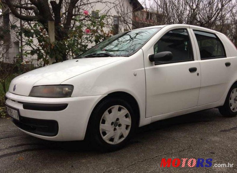 2002' Fiat Punto 1,9 Ds photo #2