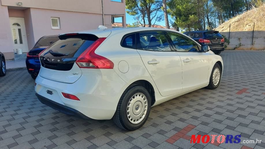 2014' Volvo V40 D2 88G. photo #6