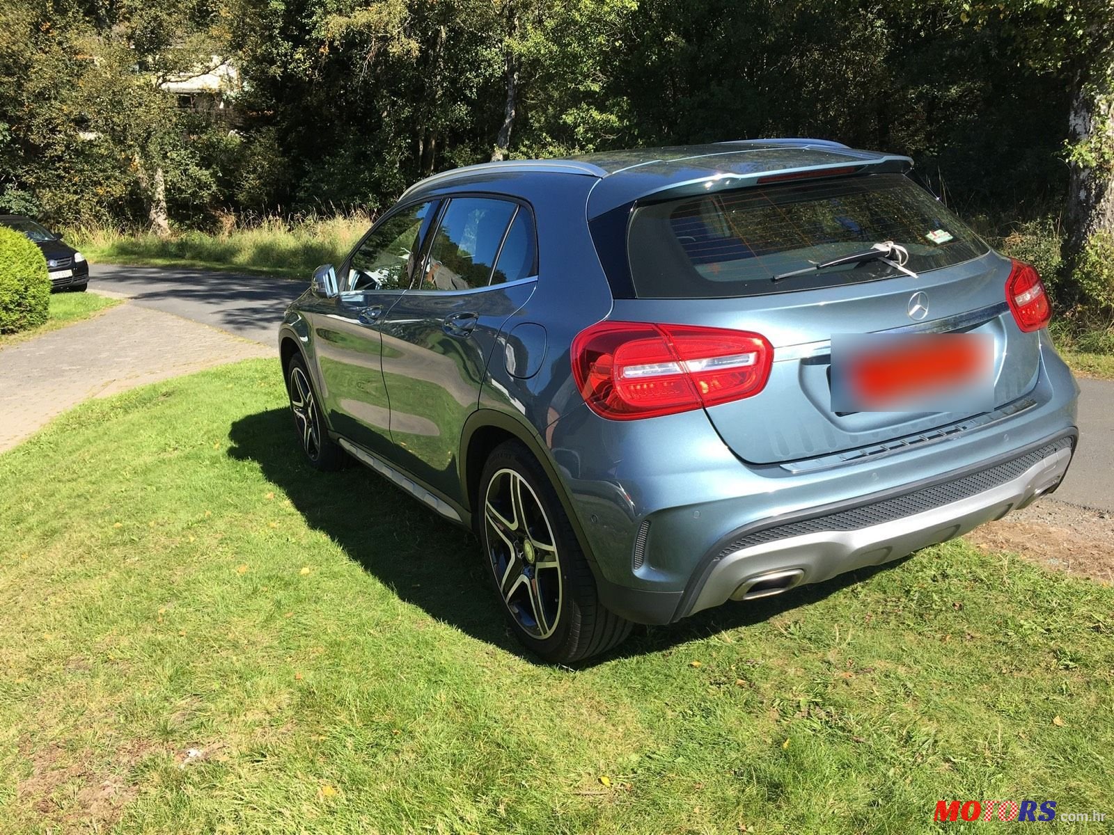 2017' Mercedes-Benz GLA 200 AMG Line photo #6