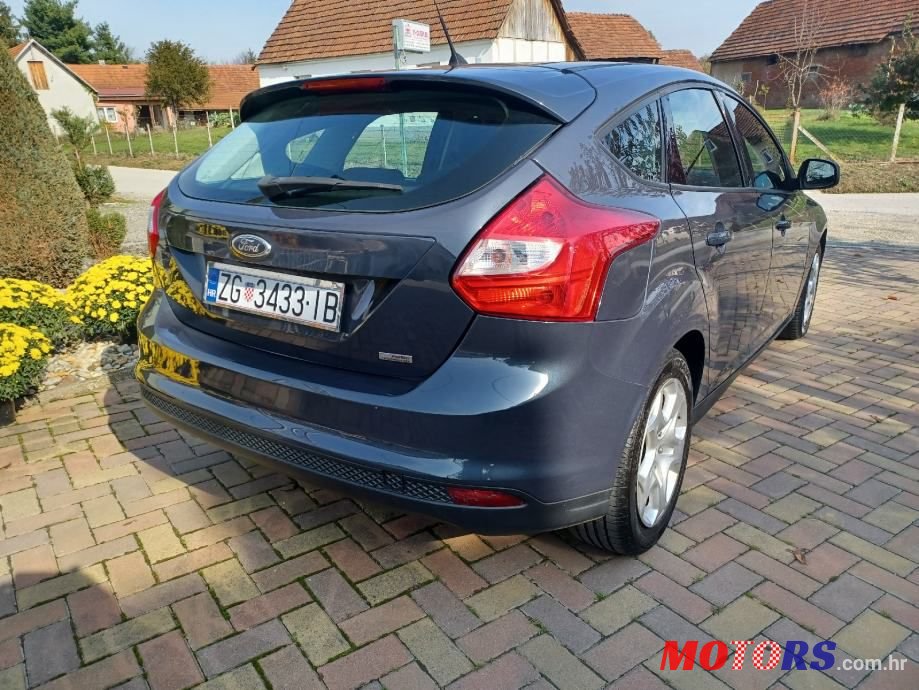 2011' Ford Focus 1,6 photo #5