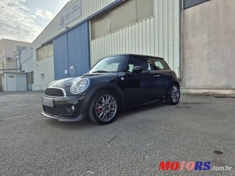 2013' MINI Cooper Jcw photo #3