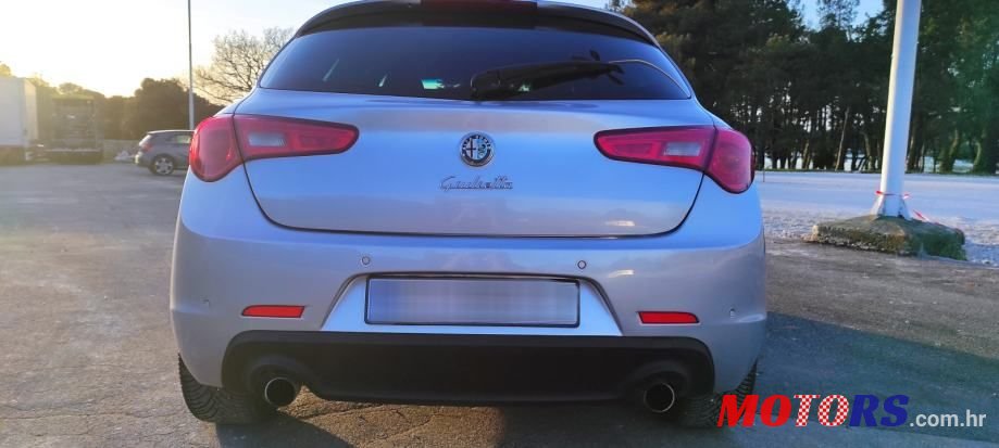 2012' Alfa Romeo Giulietta 2,0 D. N. A photo #6