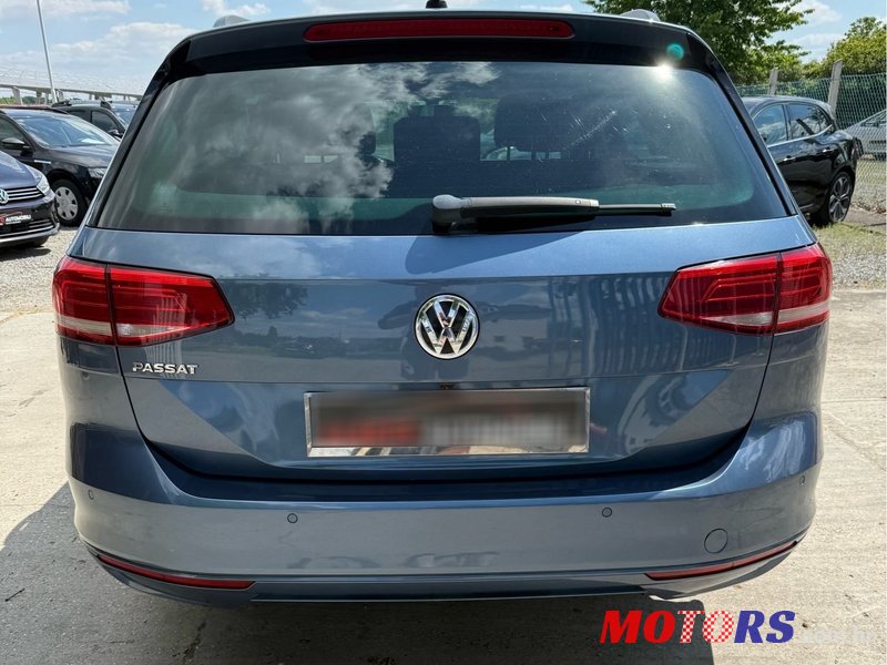 2015' Volkswagen Passat Variant photo #6