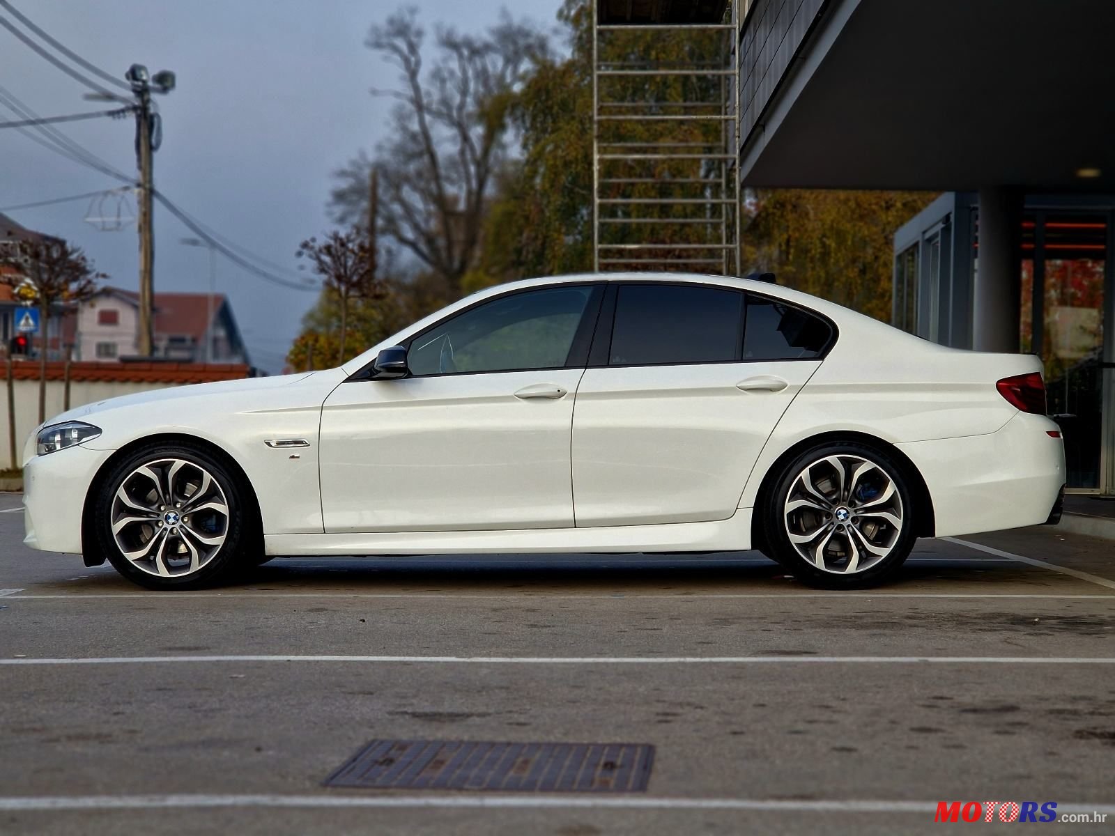 2016' BMW Serija 5 520D photo #4