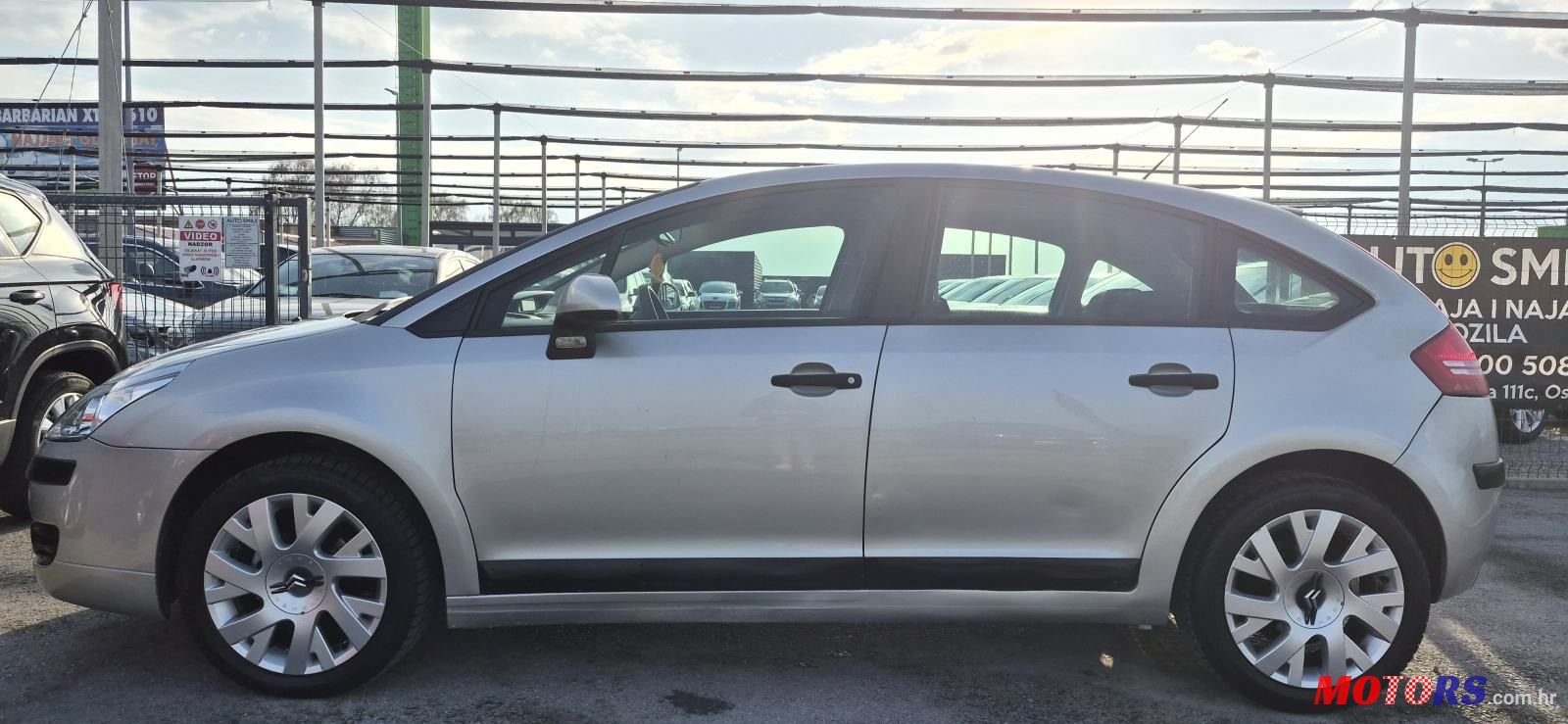 2008' Citroen C4 1,6 I 16V photo #3