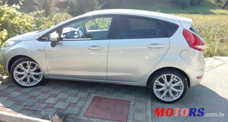 2009' Ford Fiesta 1.6 Tdci photo #2