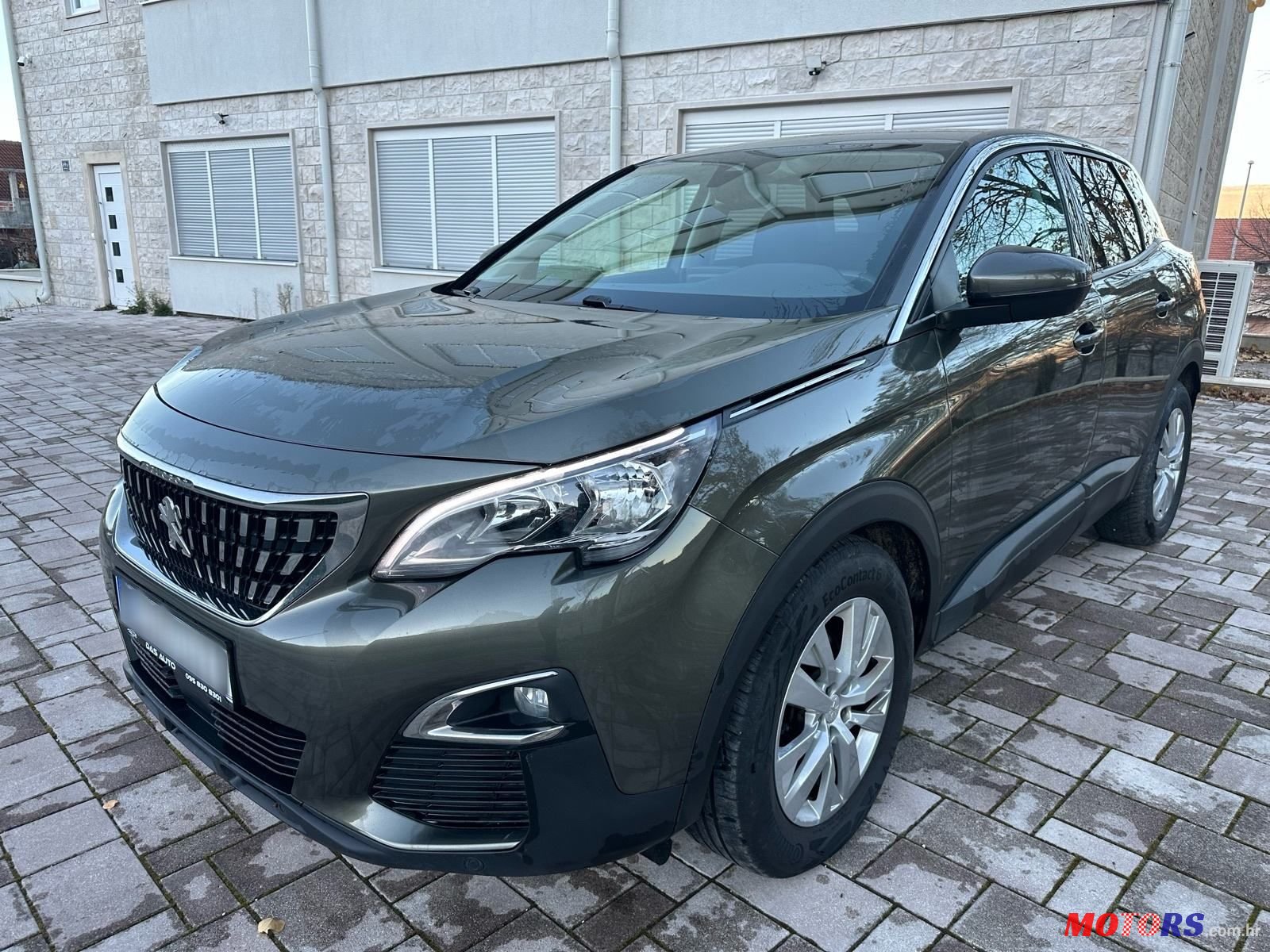 2020' Peugeot 3008 1,5 Bluehdi photo #3