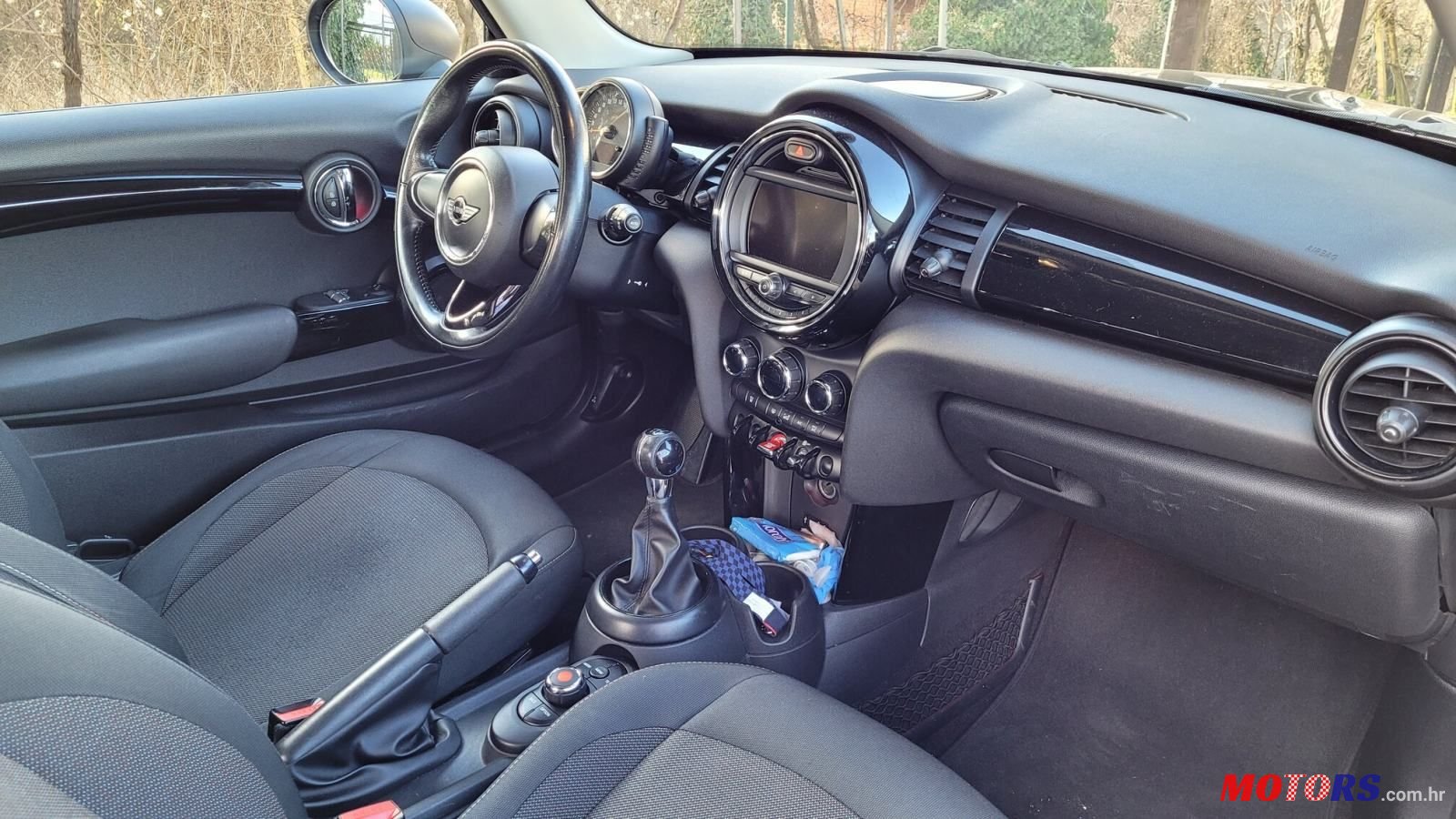 2016' MINI One F56 photo #6