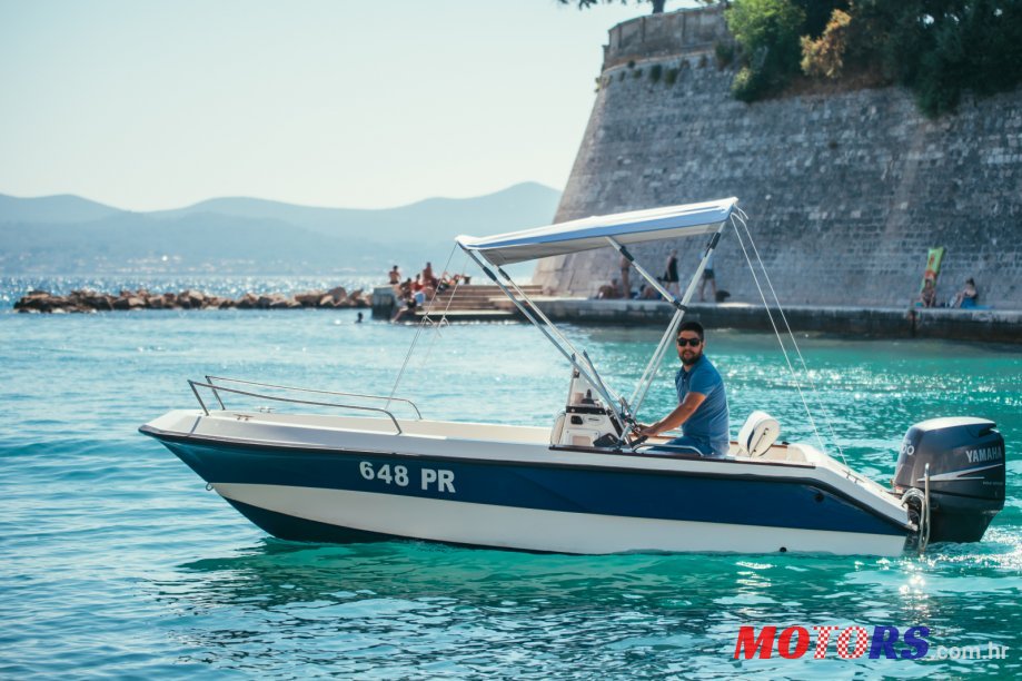 2002' Elan gt-495f photo #1