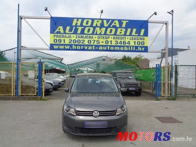 2010' Volkswagen Touran 1,6 Tdi photo #2