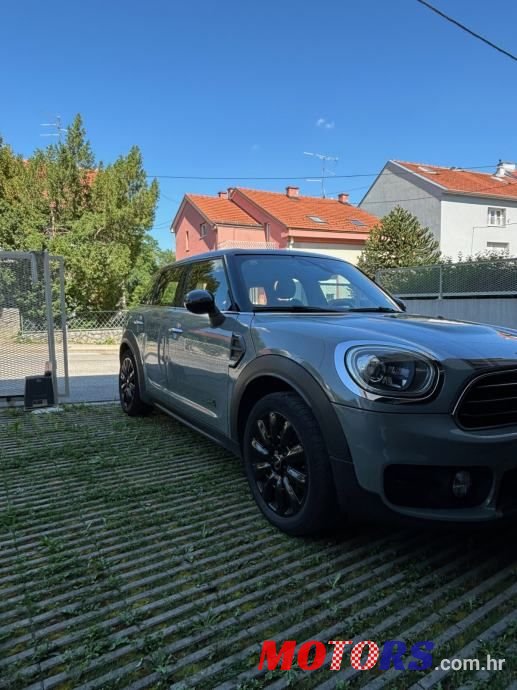 2018' MINI Countryman Mini Cooper D photo #2