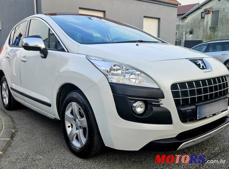 2013' Peugeot 3008 1,6 Hdi photo #1