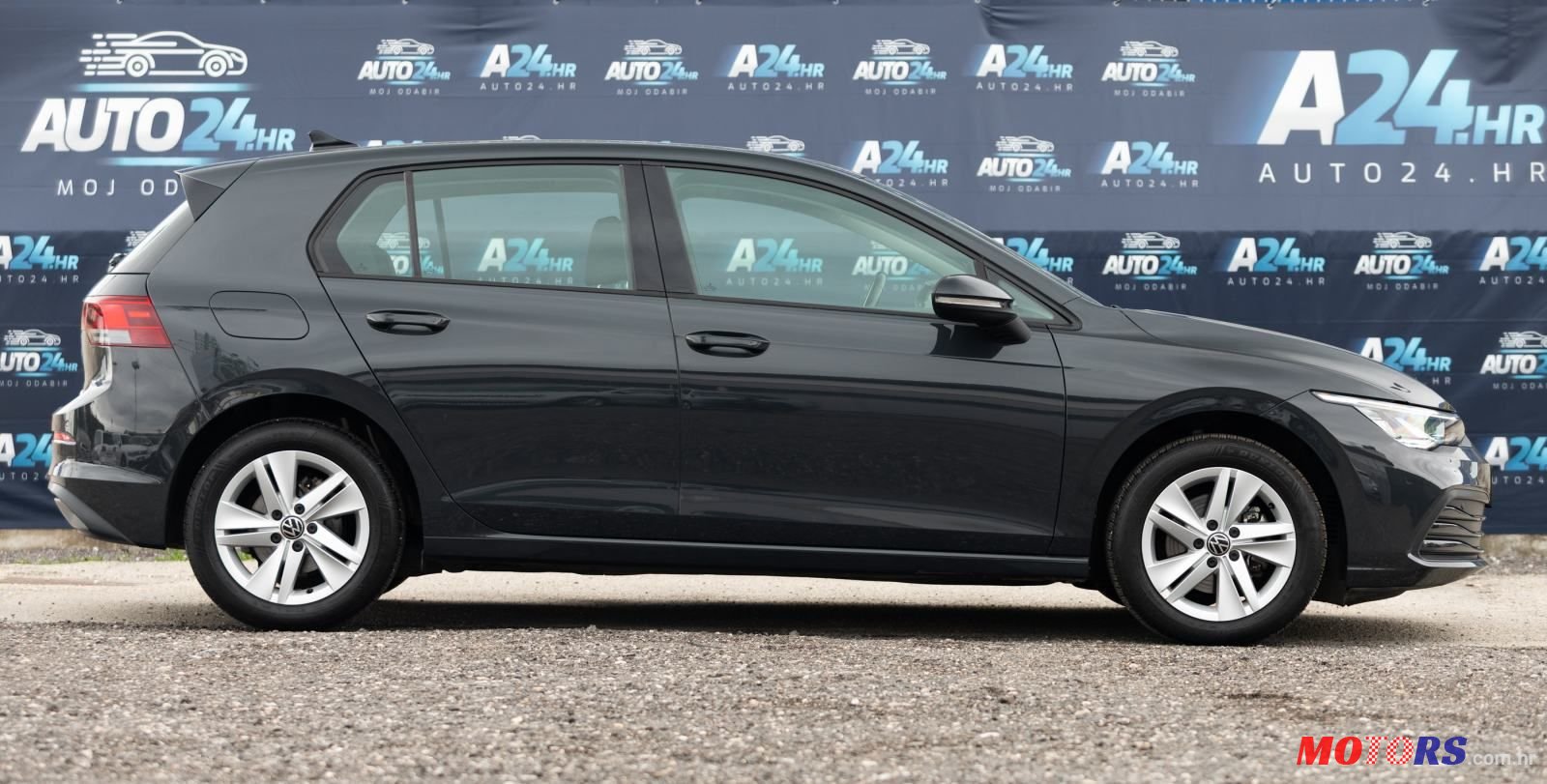 2021' Volkswagen Golf VIII 1,0 Etsi photo #4