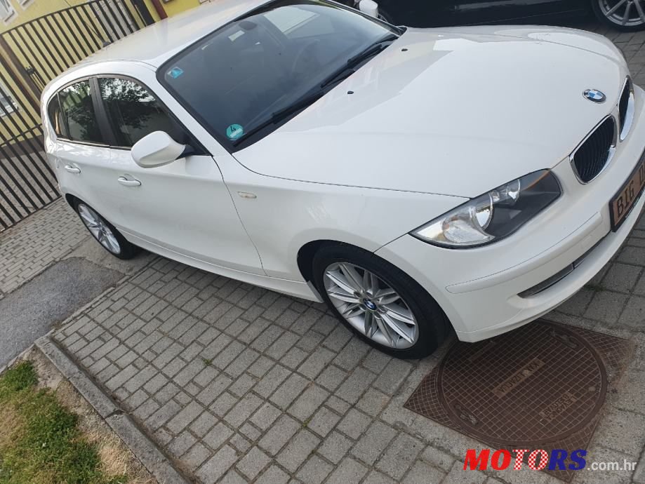 2010' BMW Serija 1 116D photo #5