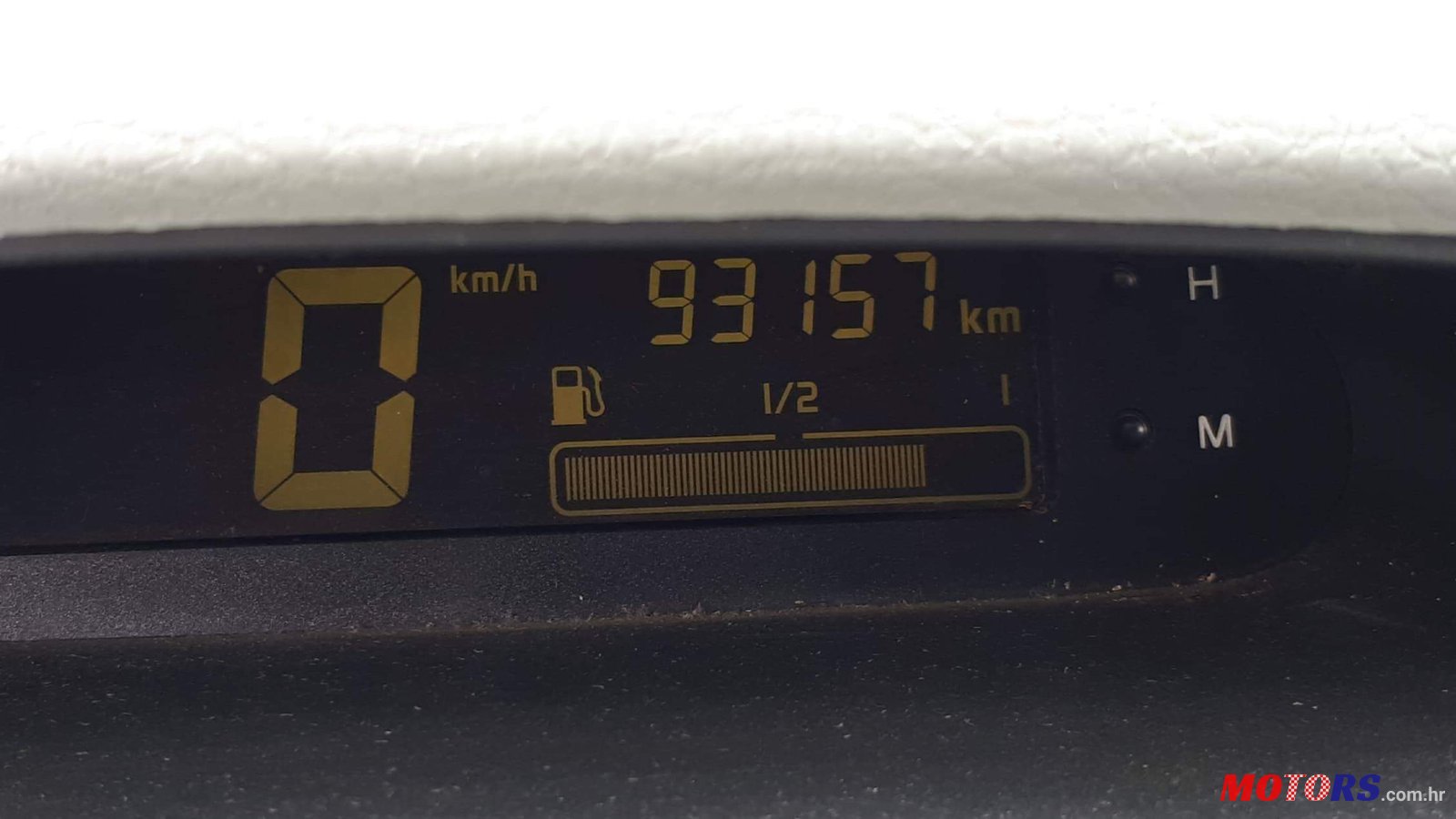 2001' Renault Twingo photo #2