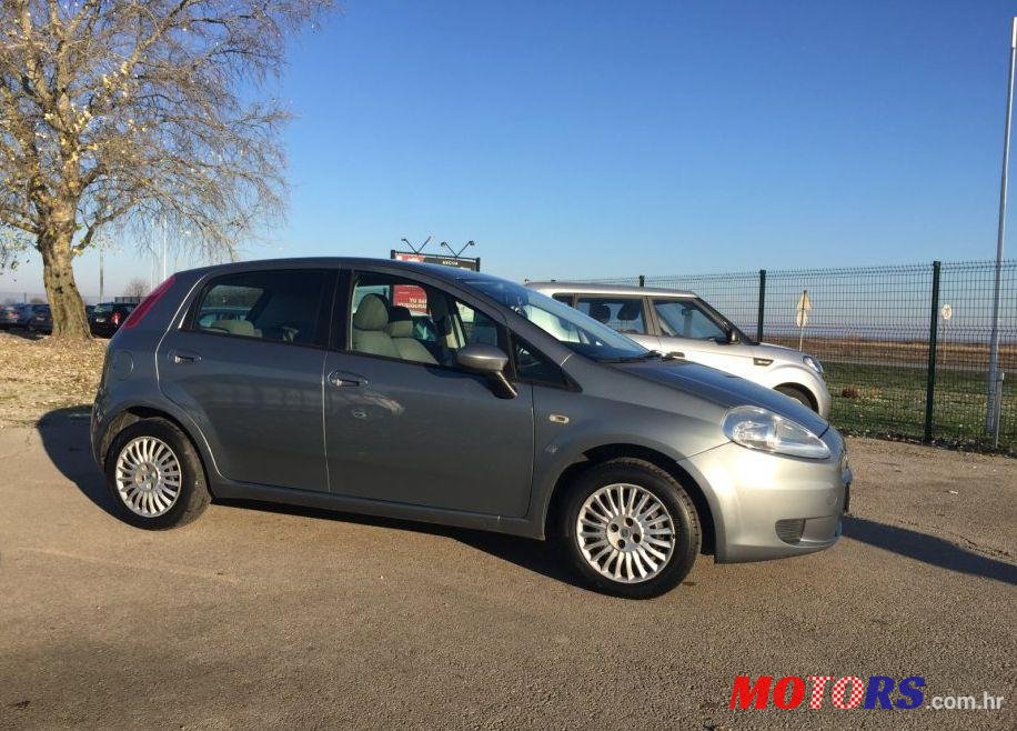 2006' Fiat Grande Punto 1,2 8V photo #1