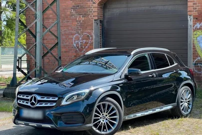 2019' Mercedes-Benz GLA-Class