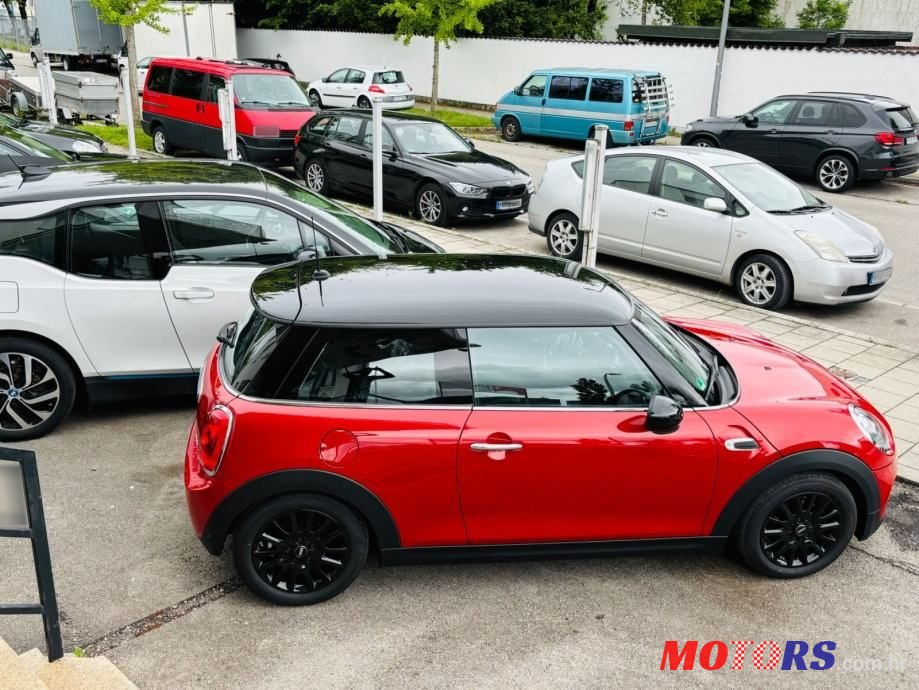 2016' MINI Cooper D photo #5