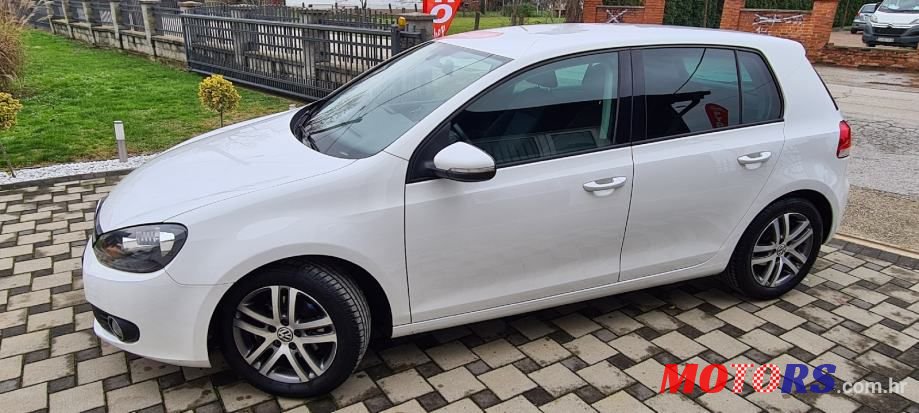 2011' Volkswagen Golf 6 1,2 Tsi photo #2