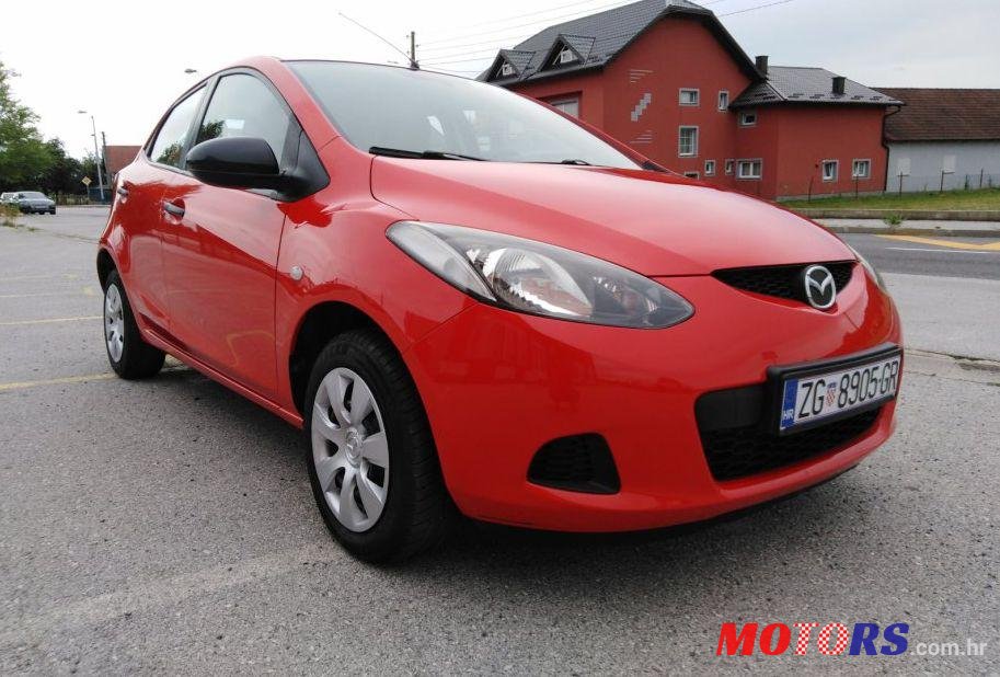2008' Mazda 2 1,3 I Te photo #1