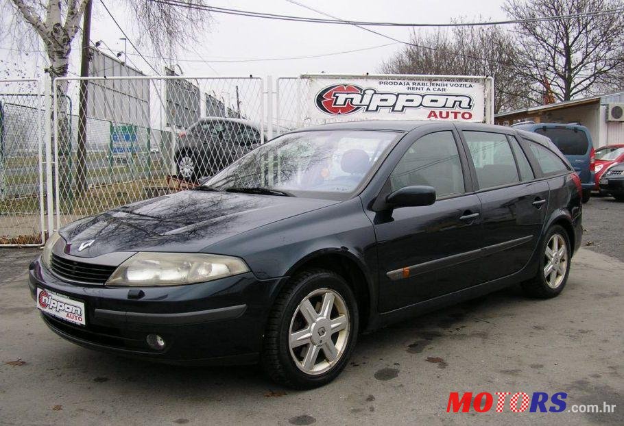 2001' Renault Laguna Grandtour photo #1