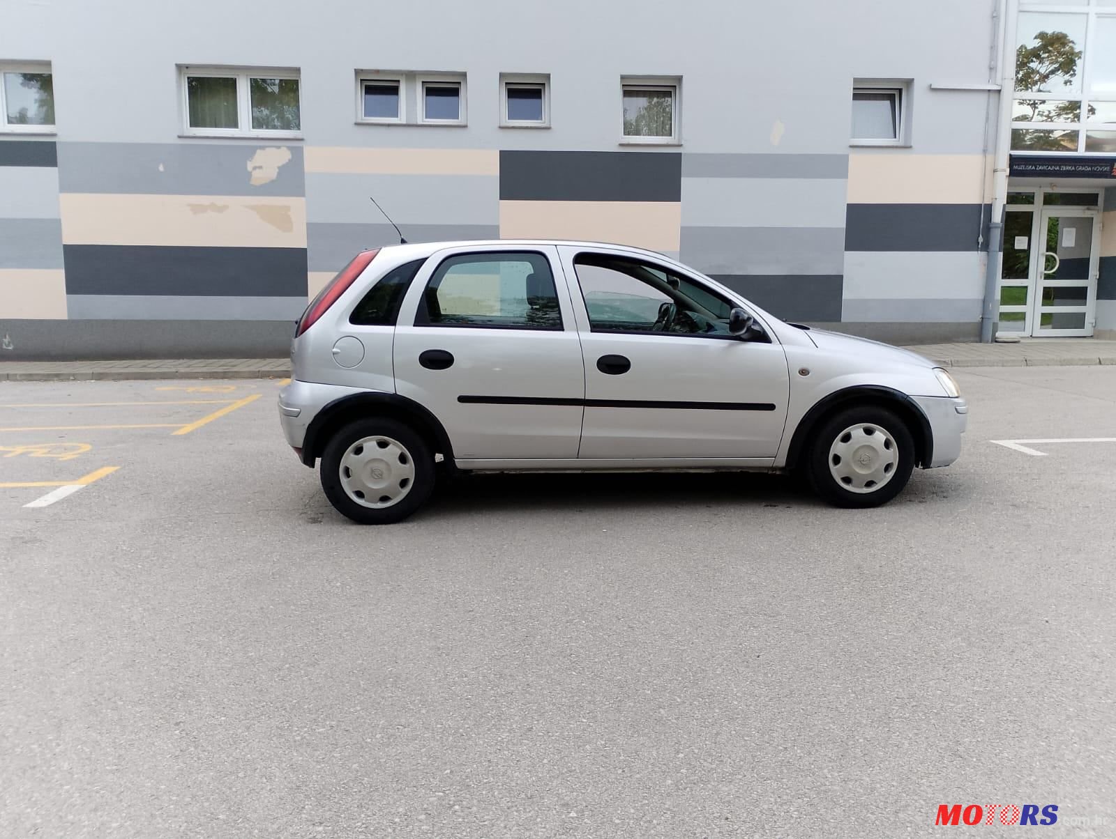 2004' Opel Corsa 1,2 16V photo #3
