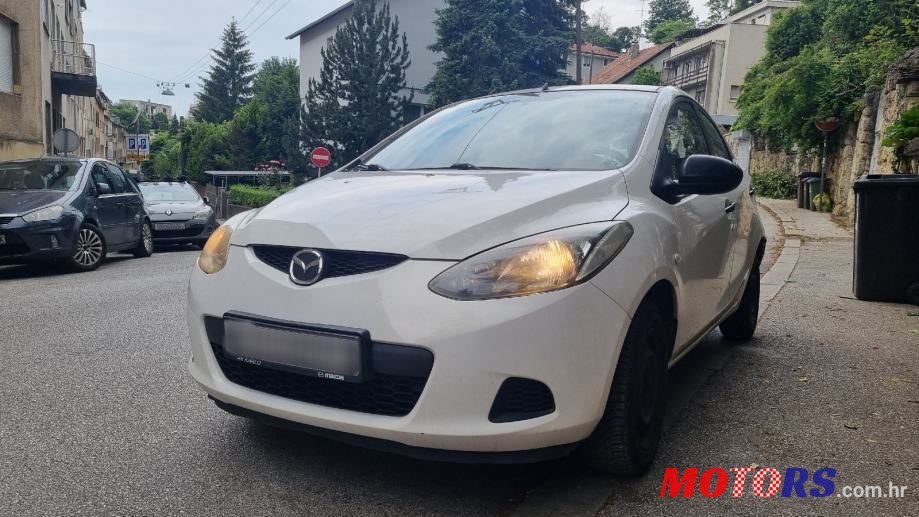 2009' Mazda 2 1,3 I Ce photo #1
