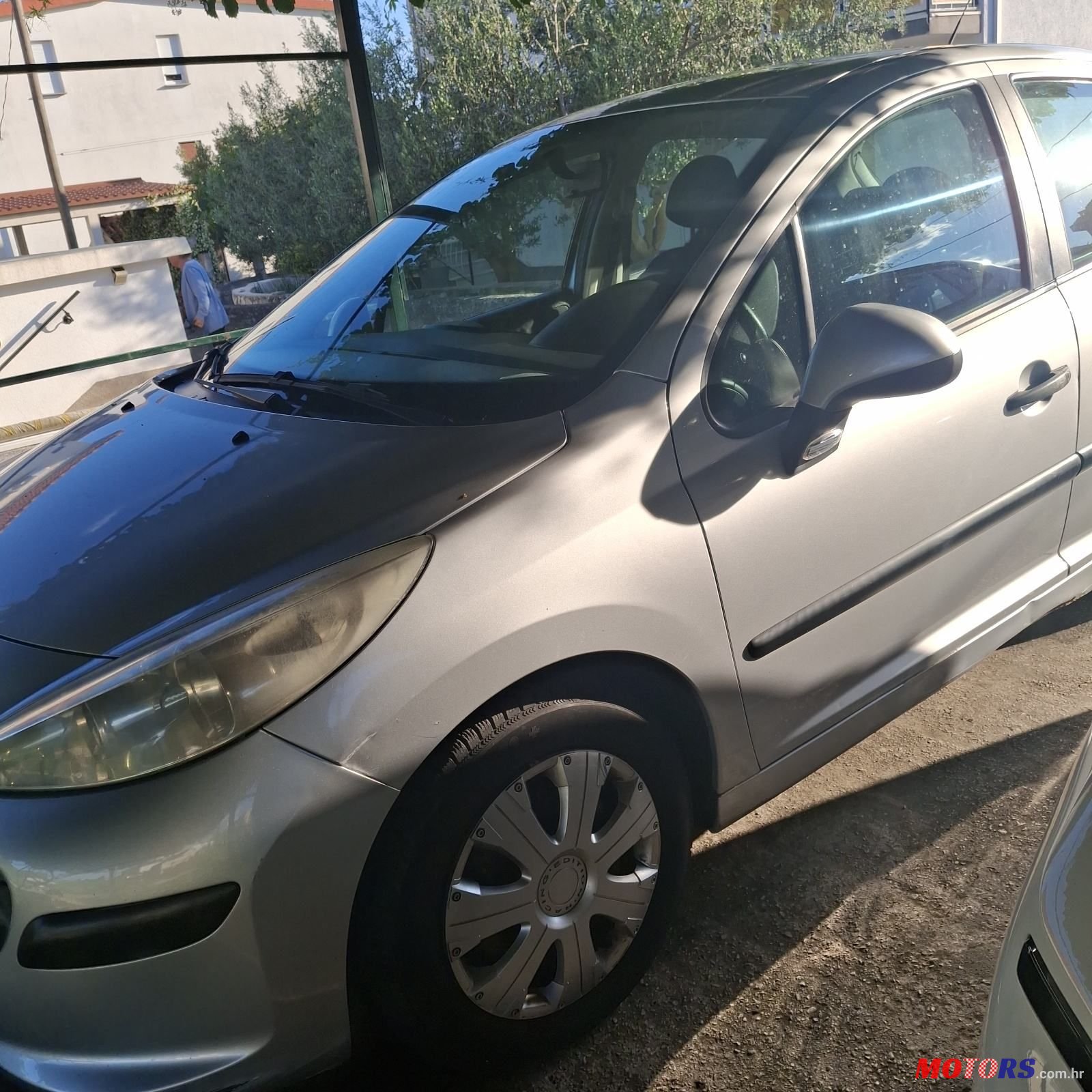 2007' Peugeot 207 1,4 photo #1