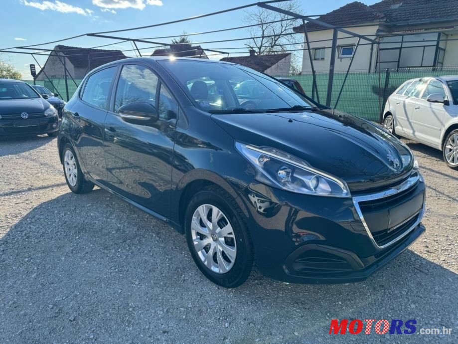2018' Peugeot 208 1,2 Puretech photo #2