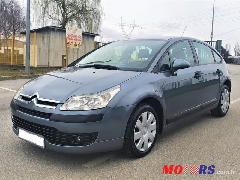 2006' Citroen C4 1,6 16V photo #1