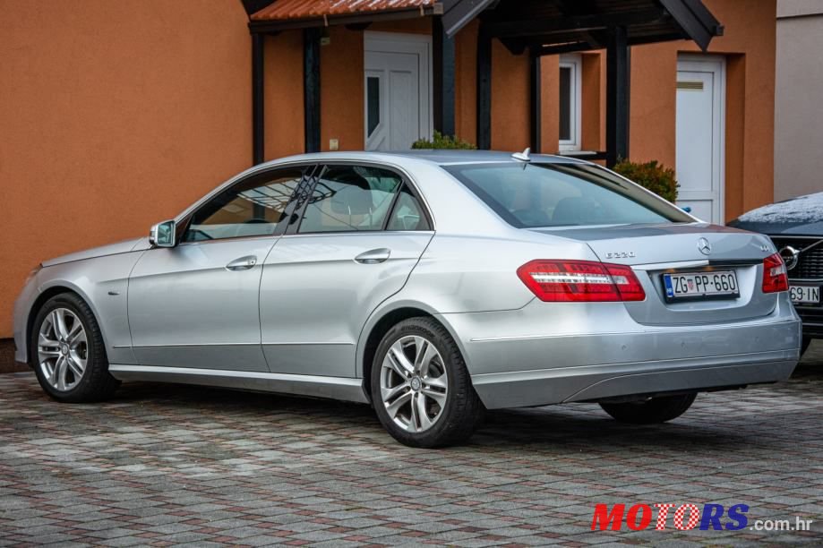 2009' Mercedes-Benz E-Klasa 220 Cdi photo #4